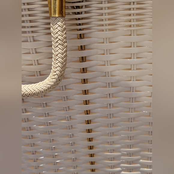 Vintage 60s Large White Woven 2 Handled Tote - Picture 6 of 11